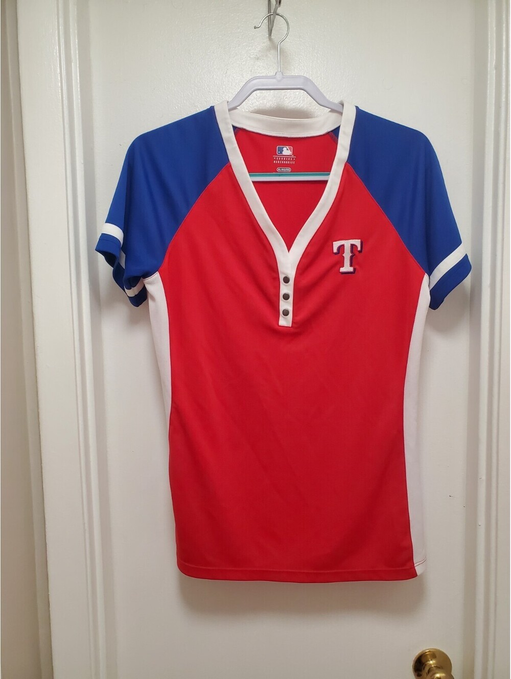 MLB Women's XL Red, Blue Wht Texas Rangers Shirt Button Up V-Neck Baseball Shirt